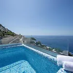 Torretta And Pool And Lift *