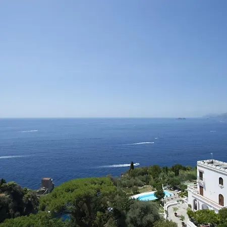 Torretta And Pool And Lift